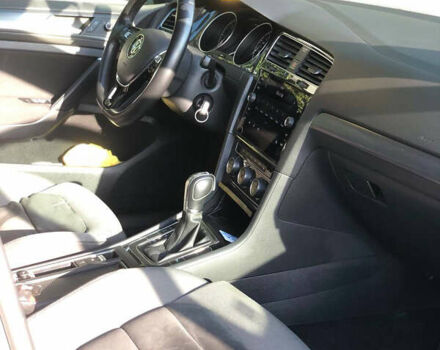 Серый Фольксваген Гольф, объемом двигателя 1.6 л и пробегом 220 тыс. км за 13600 $, фото 9 на Automoto.ua