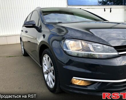 Серый Фольксваген Гольф, объемом двигателя 1.6 л и пробегом 295 тыс. км за 13500 $, фото 5 на Automoto.ua