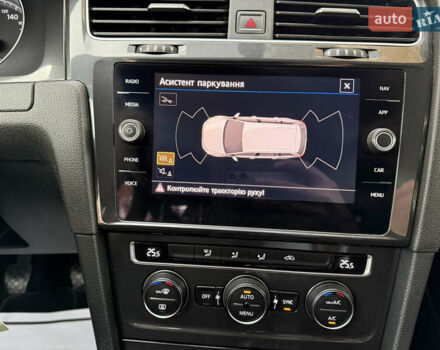 Фольксваген Гольф 2018 в Хмельницком на Automoto.ua Серый Фольксваген Гольф, объемом двигателя 1.6 л и пробегом 139 тыс. км за 13900 $, фото 39 на Automoto.ua