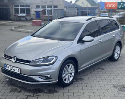 Серый Фольксваген Гольф, объемом двигателя 1.6 л и пробегом 228 тыс. км за 11500 $, фото 22 на Automoto.ua