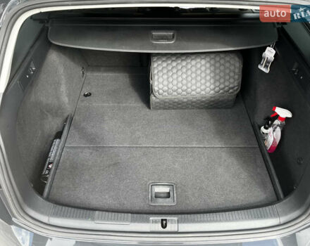 Серый Фольксваген Гольф, объемом двигателя 1.6 л и пробегом 267 тыс. км за 14200 $, фото 31 на Automoto.ua