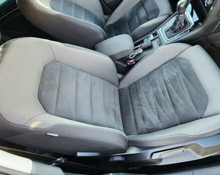 Серый Фольксваген Гольф, объемом двигателя 1.97 л и пробегом 214 тыс. км за 17200 $, фото 28 на Automoto.ua