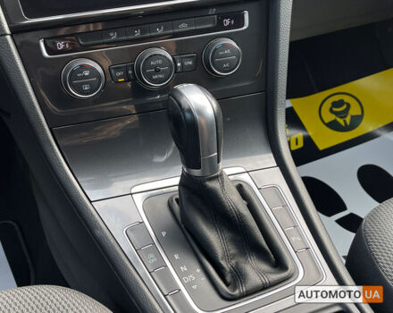 Серый Фольксваген Гольф, объемом двигателя 1.6 л и пробегом 230 тыс. км за 12900 $, фото 12 на Automoto.ua