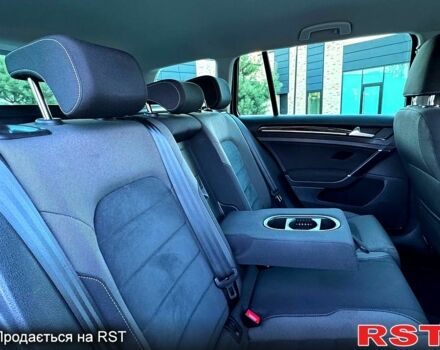 Сірий Фольксваген Гольф, об'ємом двигуна 1.6 л та пробігом 290 тис. км за 12000 $, фото 9 на Automoto.ua