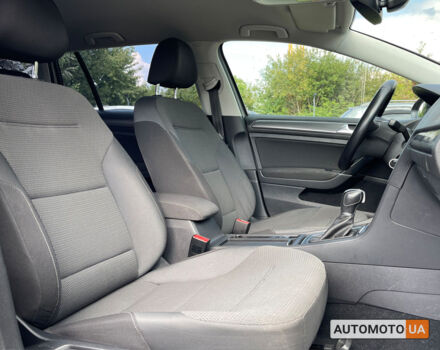 Серый Фольксваген Гольф, объемом двигателя 1.6 л и пробегом 230 тыс. км за 12900 $, фото 8 на Automoto.ua