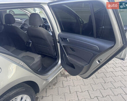 Серый Фольксваген Гольф, объемом двигателя 1.6 л и пробегом 228 тыс. км за 11500 $, фото 53 на Automoto.ua