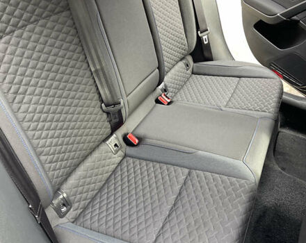 Серый Фольксваген Гольф, объемом двигателя 2 л и пробегом 260 тыс. км за 15550 $, фото 17 на Automoto.ua