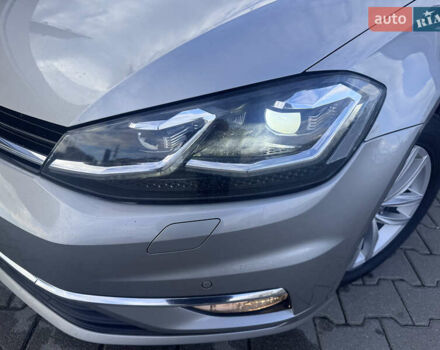 Серый Фольксваген Гольф, объемом двигателя 1.6 л и пробегом 228 тыс. км за 11500 $, фото 8 на Automoto.ua