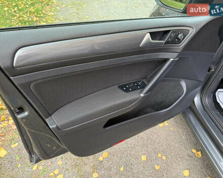 Серый Фольксваген Гольф, объемом двигателя 1.6 л и пробегом 139 тыс. км за 13900 $, фото 19 на Automoto.ua