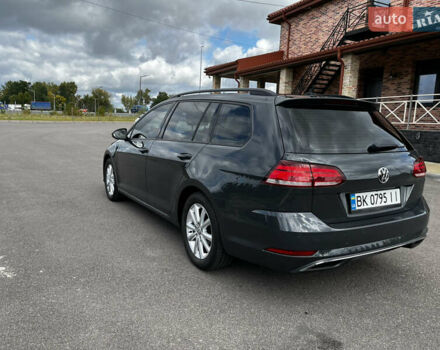 Серый Фольксваген Гольф, объемом двигателя 1.6 л и пробегом 267 тыс. км за 14200 $, фото 3 на Automoto.ua