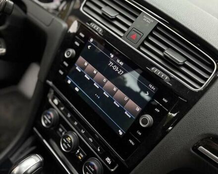 Серый Фольксваген Гольф, объемом двигателя 1.97 л и пробегом 208 тыс. км за 17899 $, фото 19 на Automoto.ua