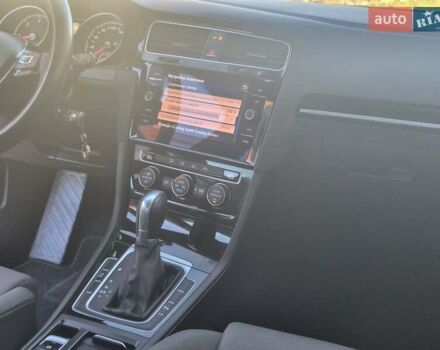 Серый Фольксваген Гольф, объемом двигателя 1.97 л и пробегом 210 тыс. км за 14999 $, фото 67 на Automoto.ua