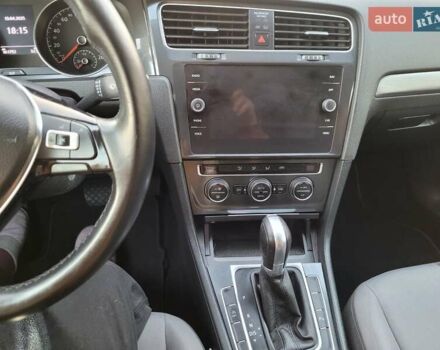 Серый Фольксваген Гольф, объемом двигателя 1.6 л и пробегом 161 тыс. км за 13900 $, фото 10 на Automoto.ua