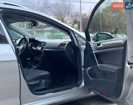 Серый Фольксваген Гольф, объемом двигателя 1.97 л и пробегом 262 тыс. км за 13799 $, фото 14 на Automoto.ua