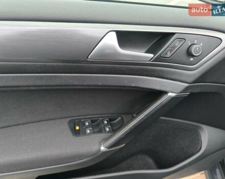 Серый Фольксваген Гольф, объемом двигателя 1.6 л и пробегом 256 тыс. км за 14450 $, фото 15 на Automoto.ua