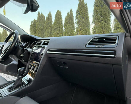 Серый Фольксваген Гольф, объемом двигателя 1.97 л и пробегом 208 тыс. км за 14999 $, фото 45 на Automoto.ua