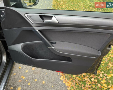 Серый Фольксваген Гольф, объемом двигателя 1.6 л и пробегом 139 тыс. км за 13900 $, фото 44 на Automoto.ua