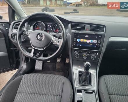 Сірий Фольксваген Гольф, об'ємом двигуна 1.6 л та пробігом 291 тис. км за 10900 $, фото 13 на Automoto.ua
