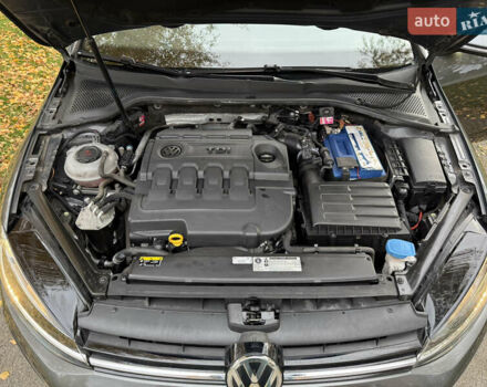 Серый Фольксваген Гольф, объемом двигателя 1.6 л и пробегом 139 тыс. км за 13900 $, фото 55 на Automoto.ua