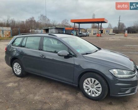 Сірий Фольксваген Гольф, об'ємом двигуна 1.6 л та пробігом 291 тис. км за 10900 $, фото 2 на Automoto.ua
