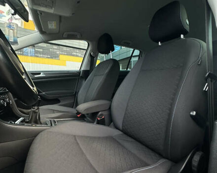 Серый Фольксваген Гольф, объемом двигателя 1.97 л и пробегом 262 тыс. км за 12799 $, фото 8 на Automoto.ua