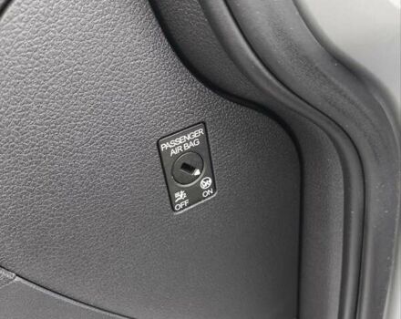 Серый Фольксваген Гольф, объемом двигателя 1.6 л и пробегом 198 тыс. км за 10800 $, фото 24 на Automoto.ua