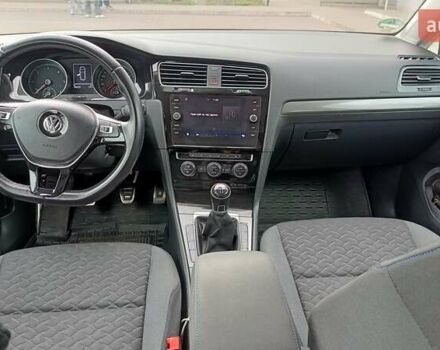 Сірий Фольксваген Гольф, об'ємом двигуна 1.6 л та пробігом 252 тис. км за 13750 $, фото 13 на Automoto.ua