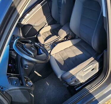 Серый Фольксваген Гольф, объемом двигателя 1.97 л и пробегом 214 тыс. км за 17200 $, фото 15 на Automoto.ua