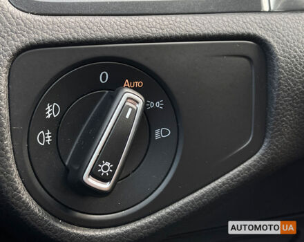 Серый Фольксваген Гольф, объемом двигателя 1.6 л и пробегом 230 тыс. км за 12900 $, фото 16 на Automoto.ua