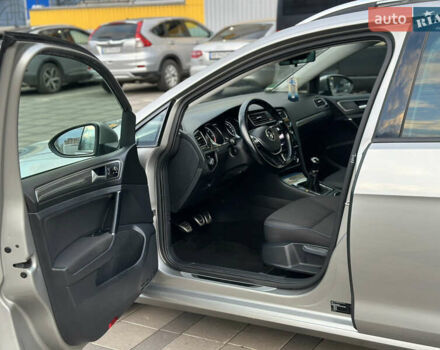 Серый Фольксваген Гольф, объемом двигателя 1.97 л и пробегом 262 тыс. км за 12799 $, фото 6 на Automoto.ua