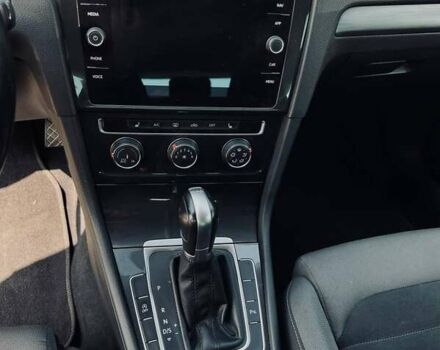 Серый Фольксваген Гольф, объемом двигателя 1.6 л и пробегом 267 тыс. км за 13400 $, фото 11 на Automoto.ua