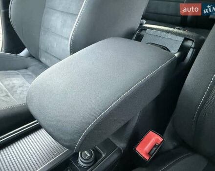 Серый Фольксваген Гольф, объемом двигателя 1.97 л и пробегом 208 тыс. км за 14999 $, фото 40 на Automoto.ua