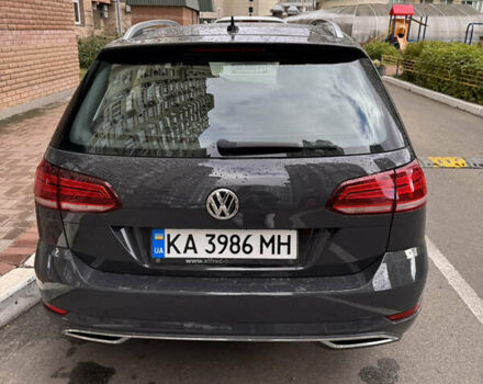 Фольксваген Гольф 2018 у Києві на Automoto.ua Сірий Фольксваген Гольф, об'ємом двигуна 1.97 л та пробігом 133 тис. км за 20200 $, фото 8 на Automoto.ua