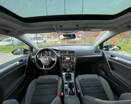 Серый Фольксваген Гольф, объемом двигателя 1.6 л и пробегом 209 тыс. км за 13700 $, фото 5 на Automoto.ua