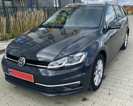 Серый Фольксваген Гольф, объемом двигателя 2 л и пробегом 260 тыс. км за 15550 $, фото 1 на Automoto.ua