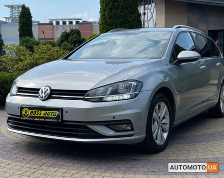 Серый Фольксваген Гольф, объемом двигателя 1.6 л и пробегом 230 тыс. км за 12900 $, фото 2 на Automoto.ua