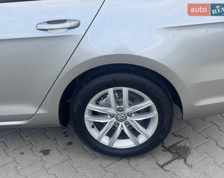 Серый Фольксваген Гольф, объемом двигателя 1.6 л и пробегом 228 тыс. км за 11500 $, фото 18 на Automoto.ua