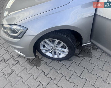 Серый Фольксваген Гольф, объемом двигателя 1.6 л и пробегом 228 тыс. км за 11500 $, фото 38 на Automoto.ua