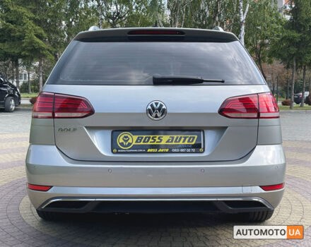 Серый Фольксваген Гольф, объемом двигателя 1.6 л и пробегом 230 тыс. км за 12900 $, фото 5 на Automoto.ua