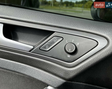 Серый Фольксваген Гольф, объемом двигателя 1.6 л и пробегом 267 тыс. км за 14200 $, фото 27 на Automoto.ua