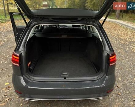 Серый Фольксваген Гольф, объемом двигателя 1.97 л и пробегом 208 тыс. км за 17899 $, фото 12 на Automoto.ua