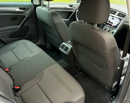 Фольксваген Гольф 2018 в Хмельницком на Automoto.ua Серый Фольксваген Гольф, объемом двигателя 1.6 л и пробегом 139 тыс. км за 13900 $, фото 49 на Automoto.ua