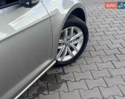 Серый Фольксваген Гольф, объемом двигателя 1.6 л и пробегом 228 тыс. км за 11500 $, фото 61 на Automoto.ua