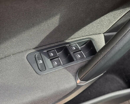 Фольксваген Гольф 2018 у Києві на Automoto.ua Сірий Фольксваген Гольф, об'ємом двигуна 1.97 л та пробігом 133 тис. км за 20200 $, фото 22 на Automoto.ua