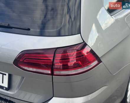 Серый Фольксваген Гольф, объемом двигателя 1.6 л и пробегом 228 тыс. км за 11500 $, фото 28 на Automoto.ua