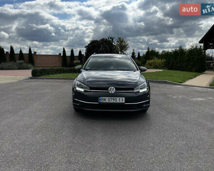 Серый Фольксваген Гольф, объемом двигателя 1.6 л и пробегом 267 тыс. км за 14200 $, фото 12 на Automoto.ua