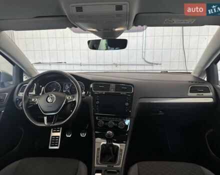Сірий Фольксваген Гольф, об'ємом двигуна 2 л та пробігом 230 тис. км за 14850 $, фото 2 на Automoto.ua