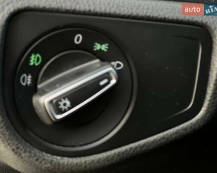 Серый Фольксваген Гольф, объемом двигателя 1.6 л и пробегом 214 тыс. км за 12490 $, фото 26 на Automoto.ua