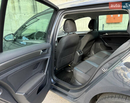 Сірий Фольксваген Гольф, об'ємом двигуна 2 л та пробігом 249 тис. км за 15999 $, фото 40 на Automoto.ua