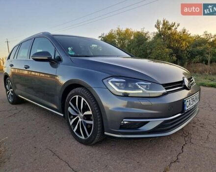 Серый Фольксваген Гольф, объемом двигателя 2 л и пробегом 237 тыс. км за 17200 $, фото 1 на Automoto.ua